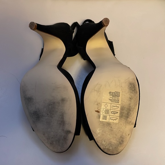 H and M, size 8 heels - Picture 3 of 4